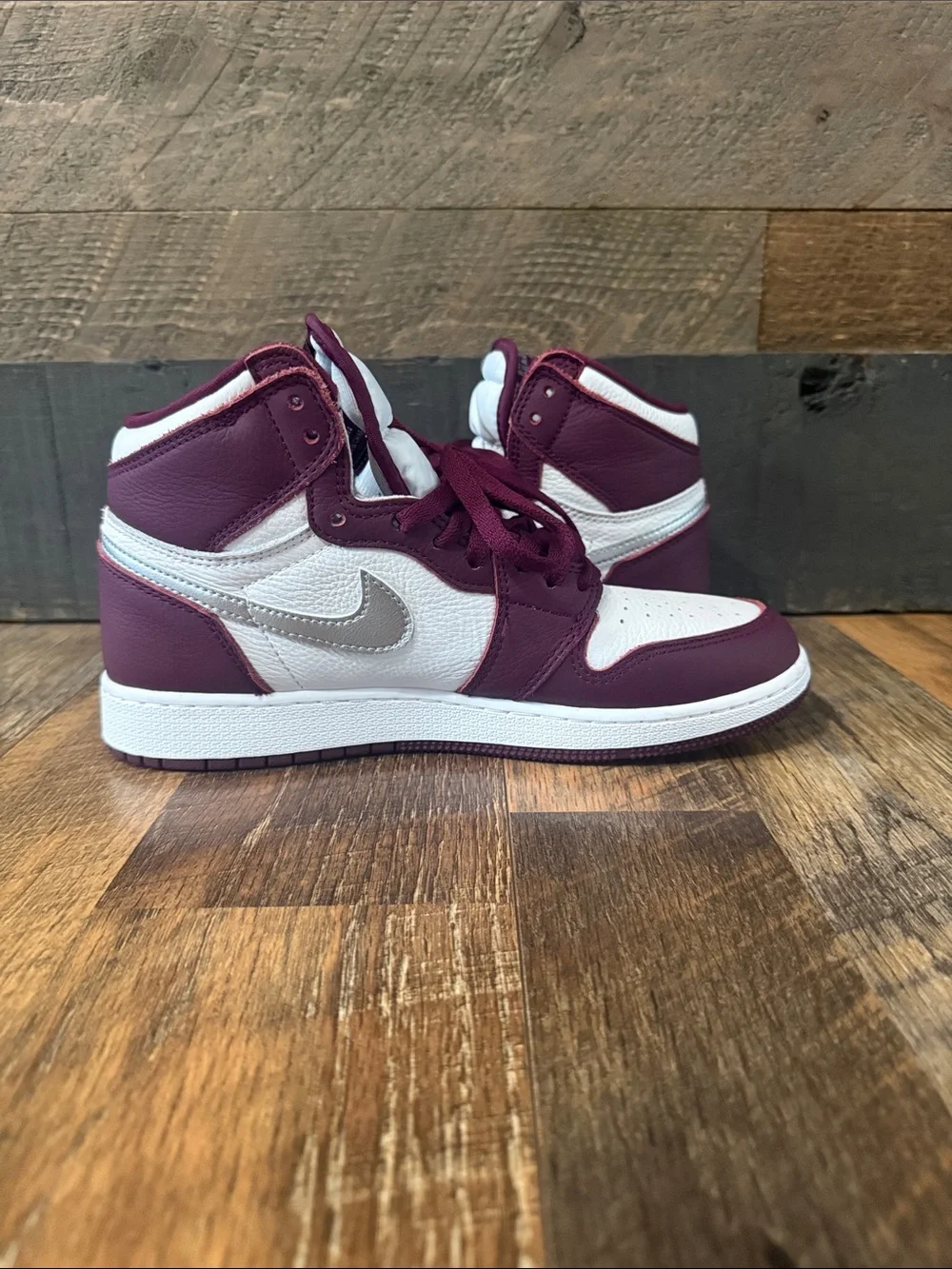 Air Jordan 1 Retro High OG Bordeaux White Silver Sneakers 7Y